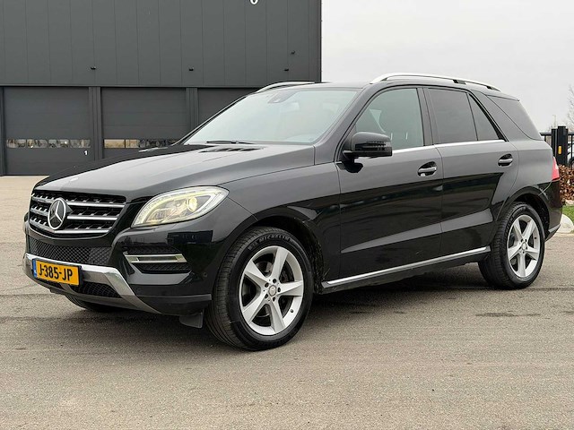 Mercedes-benz - m-klasse - 350 bluetec - car - 2015|j-385-jp|iaw - afbeelding 1 van  30