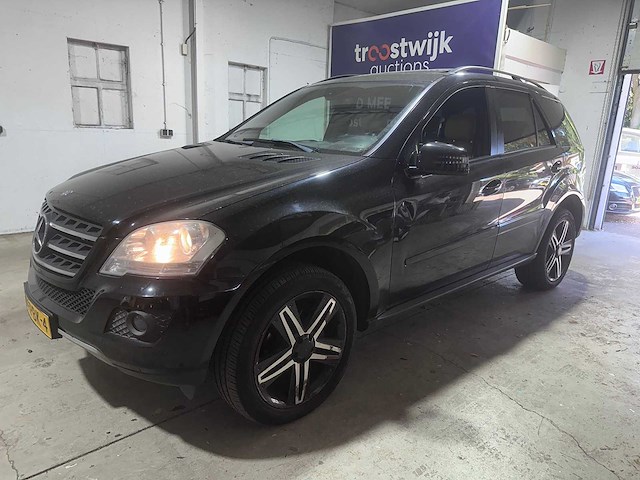Mercedes-benz - m-klasse - 350 cdi prestige - 89-pbk-4- 2011 - afbeelding 1 van  16