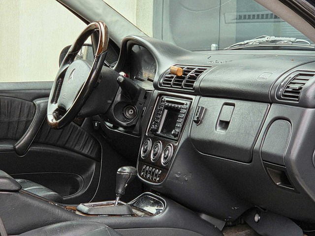 Mercedes-benz - m-klasse - 400 cdi - 205 van 400 limited - v8 - 02-lp-dr - 2002 - afbeelding 13 van  22