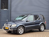 Mercedes-benz - m-klasse - 400 cdi - 205 van 400 limited - v8 - 02-lp-dr - 2002 - afbeelding 1 van  22