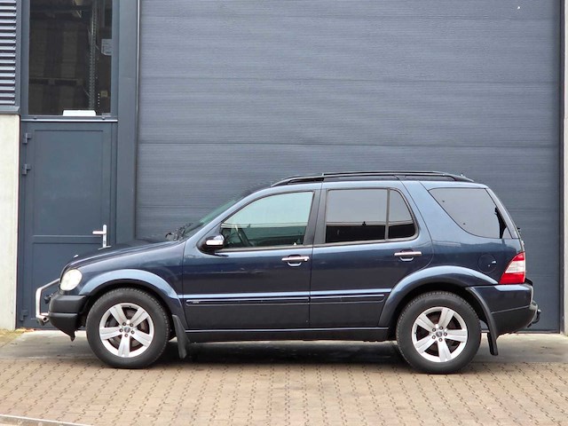 Mercedes-benz - m-klasse - 400 cdi - 205 van 400 limited - v8 - 02-lp-dr - 2002 - afbeelding 20 van  22