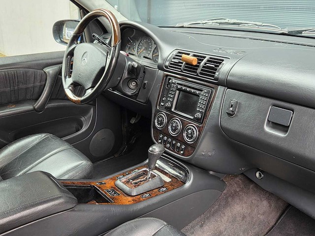Mercedes-benz - m-klasse - 400 cdi - 205 van 400 limited - v8 - 02-lp-dr - 2002 - afbeelding 11 van  22