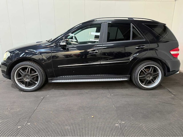 Mercedes-benz - m-klasse - ml 350 - personenauto - 2005 - afbeelding 12 van  31