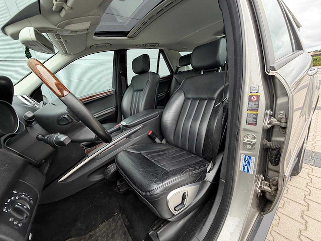 Mercedes-benz - m-klasse 350 - personenauto - 2005 - afbeelding 5 van  25