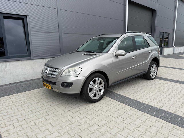 Mercedes-benz - m-klasse 350 - personenauto - 2005 - afbeelding 1 van  25