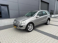 Mercedes-benz - m-klasse 350 - personenauto - 2005 - afbeelding 1 van  25