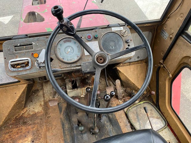 Mercedes benz - mb trac - vierwielaangedreven landbouwtractor - afbeelding 11 van  11