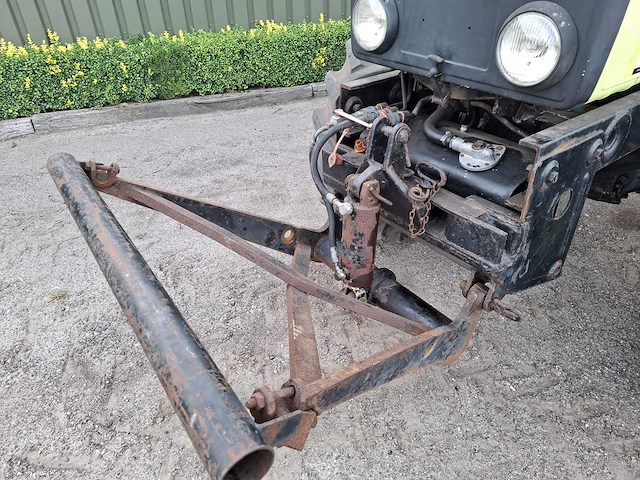 Mercedes-benz - mb trac 800 - vierwielaangedreven landbouwtractor - afbeelding 4 van  9