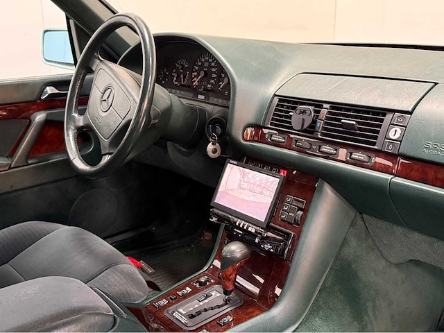 Mercedes-benz - s-klasse - 400 se - oldtimer - 1993 - afbeelding 6 van  22