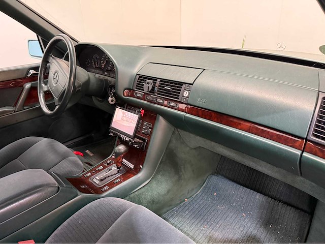 Mercedes-benz - s-klasse - 400 se - oldtimer - 1993 - afbeelding 14 van  22