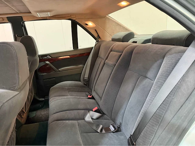 Mercedes-benz - s-klasse - 400 se - oldtimer - 1993 - afbeelding 20 van  32