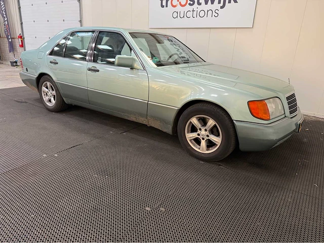 Mercedes-benz - s-klasse - 400 se - oldtimer - 1993 - afbeelding 29 van  32