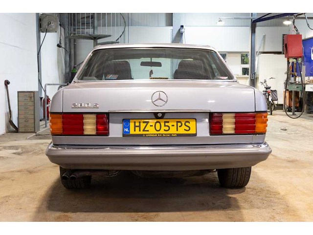 Mercedes-benz - s-klasse - classic cars >15 - afbeelding 18 van  21