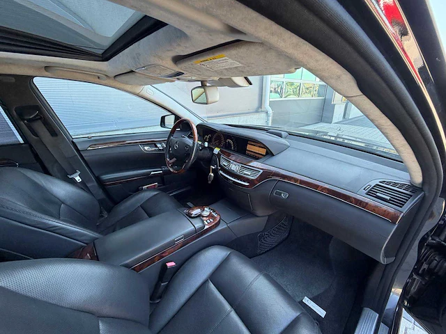 Mercedes-benz - s-klasse - v12 600 - lang - personenauto - 2006 - afbeelding 3 van  34