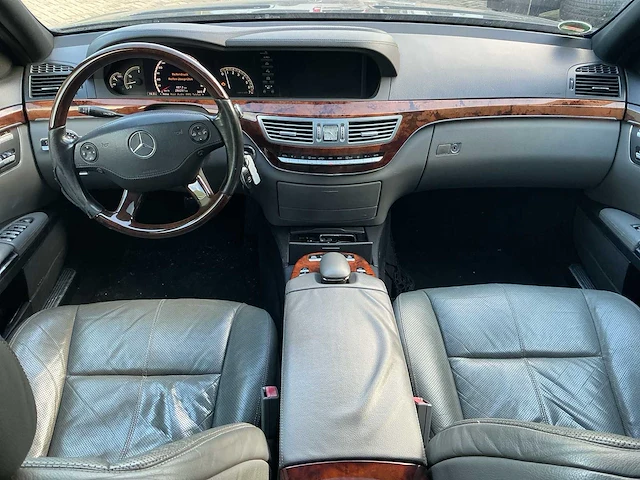 Mercedes-benz - s500 - v8 “full” - p-704-zx - afbeelding 25 van  32