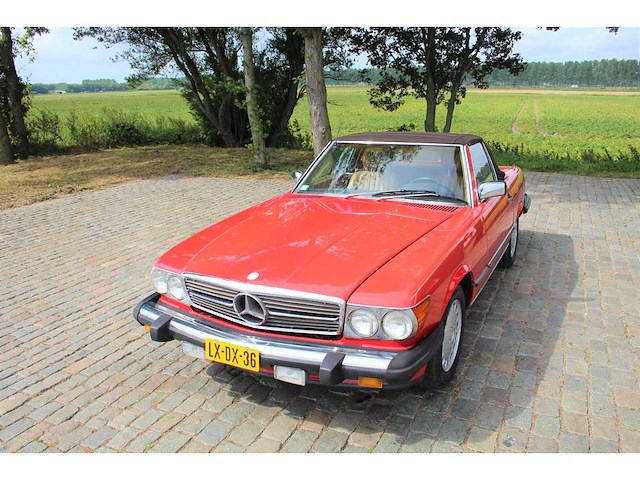 Mercedes benz - sl - 560 - car - 1986 - afbeelding 34 van  97