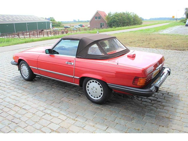 Mercedes benz - sl - 560 - car - 1986 - afbeelding 89 van  97