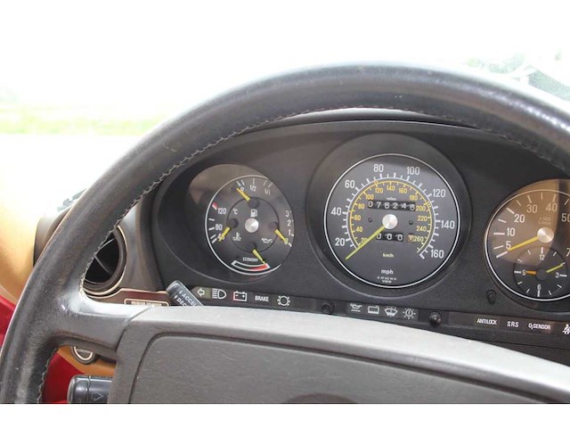 Mercedes benz - sl - 560 - car - 1986 - afbeelding 65 van  97