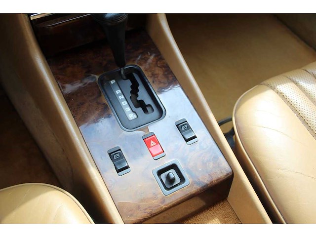 Mercedes benz - sl - 560 - car - 1986 - afbeelding 72 van  97