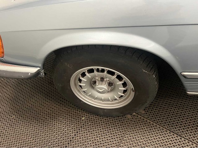 Mercedes-benz - sl-klasse - 380 slc - oldtimer - 1981 - afbeelding 21 van  36