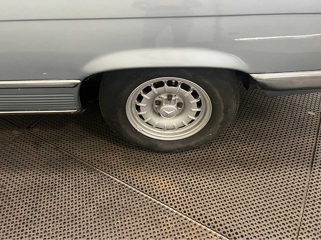 Mercedes-benz - sl-klasse - 380 slc - oldtimer - 1981 - afbeelding 29 van  36
