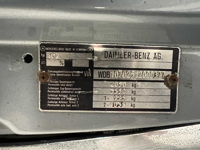 Mercedes-benz - sl-klasse - 380 slc - oldtimer - 1981 - afbeelding 30 van  36