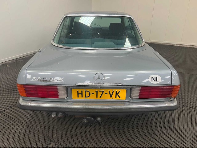 Mercedes-benz - sl-klasse - 380 slc - oldtimer - 1981 - afbeelding 33 van  36