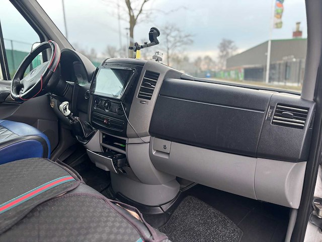 Mercedes-benz - sprinter - 211 2.2 cdi 366 hd - bus - afbeelding 14 van  26