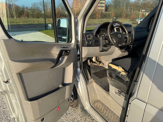 Mercedes-benz - sprinter - 311 2.2 cdi 366 ehd - 9-vgh-35 - 2010 - afbeelding 6 van  28