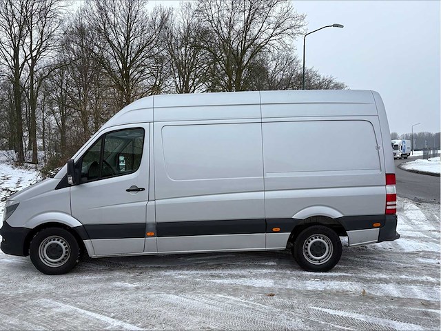 Mercedes-benz - sprinter - 313 2.2 cdi 366 hddc - vh-281-n - afbeelding 9 van  13