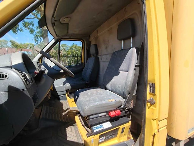 Mercedes-benz - sprinter - 316 cdi 2.7 402 hd - 81-bt-hk - afbeelding 9 van  18