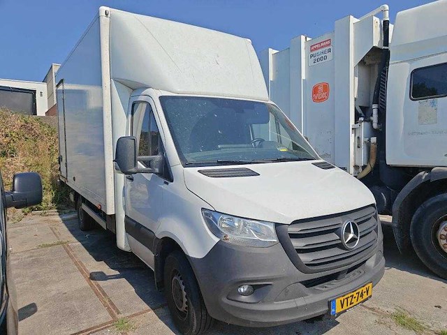 Mercedes-benz - sprinter - 319 1.9 cdi l3 - van - afbeelding 2 van  8