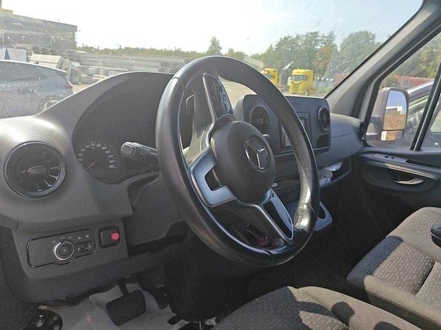 Mercedes-benz - sprinter - 319 1.9 cdi l3 - van - afbeelding 7 van  8