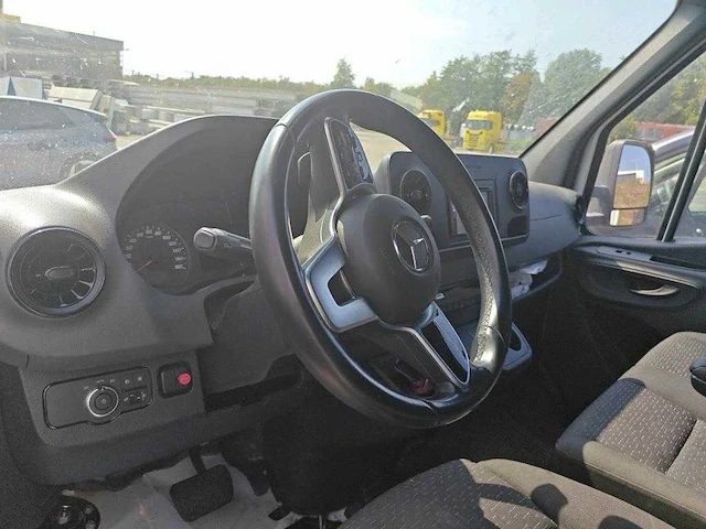 Mercedes-benz - sprinter - 319 1.9 cdi l3 - van - afbeelding 7 van  8