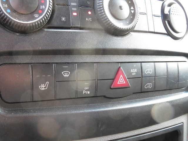Mercedes-benz - sprinter - 319 3.0 cdi 366 hddc - bedrijfswagen - vhn-81-x - afbeelding 10 van  11
