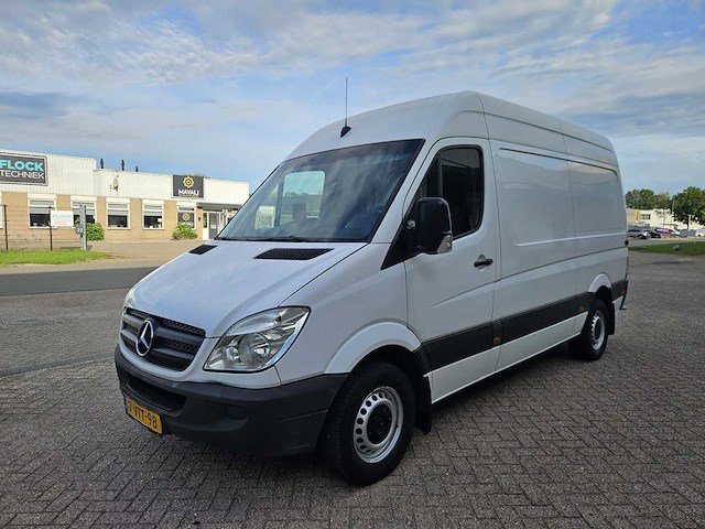 Mercedes-benz - sprinter - 513 2.2 cdi 366 hddc - 7-vtt-98 - afbeelding 1 van  13
