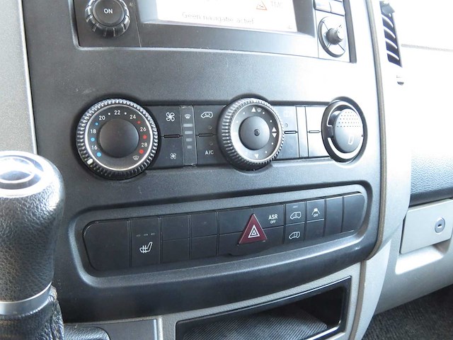 Mercedes-benz - sprinter - 519 3.0 cdi 366 hddc - bedrijfswagen - v-478-dj - dubbel lucht - afbeelding 11 van  12