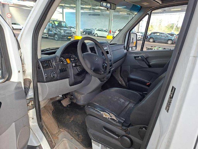 Mercedes-benz - sprinter - automaat - 210 2.2 cdi 325 dc - 2011 - afbeelding 10 van  13