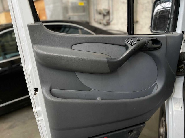 Mercedes benz - sprinter 208 cdi 2.2 300 orig - van - afbeelding 24 van  29