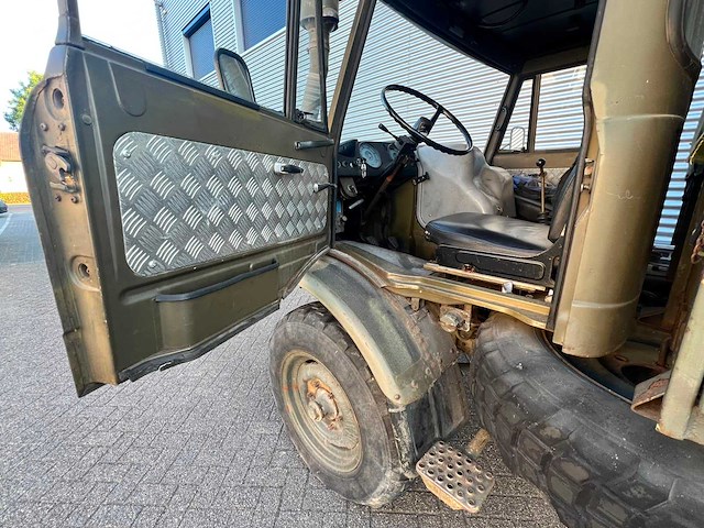 Mercedes benz - unimog 404 - vrachtwagen - afbeelding 14 van  21