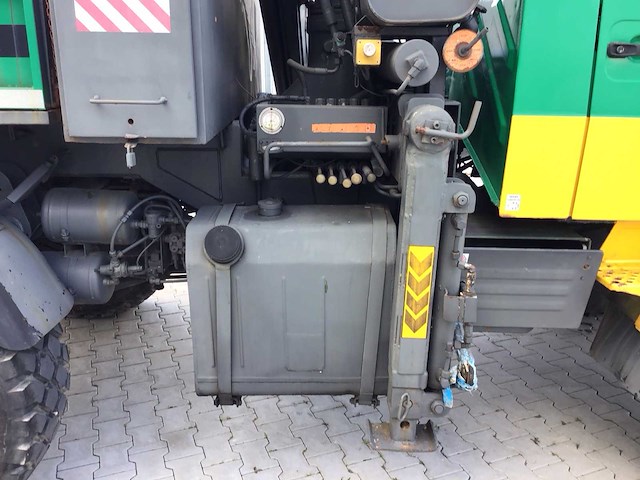 Mercedes-benz - unimog u 1300 l - forest truck - afbeelding 16 van  31