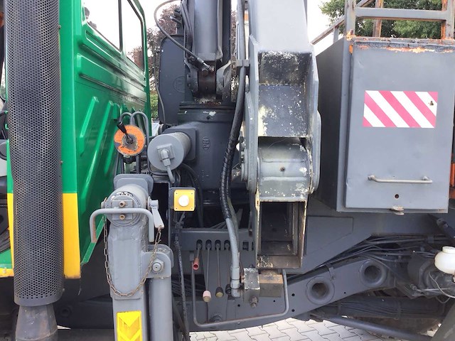 Mercedes-benz - unimog u 1300 l - forest truck - afbeelding 17 van  31