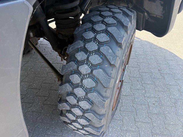 Mercedes benz - unimog u300 - vrachtwagen - afbeelding 18 van  21