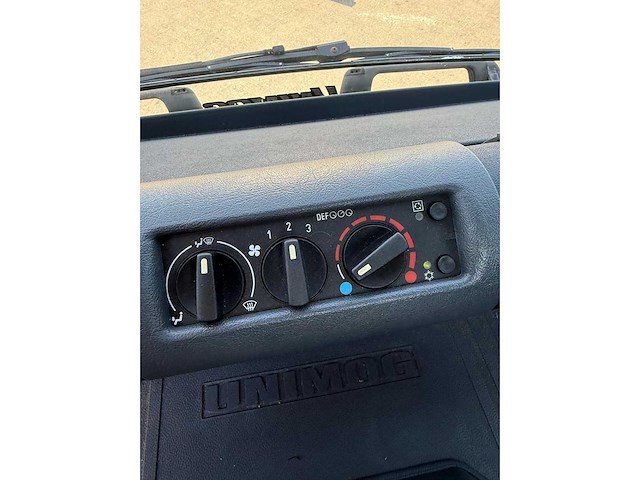 Mercedes benz - unimog u300 - vrachtwagen - afbeelding 9 van  21
