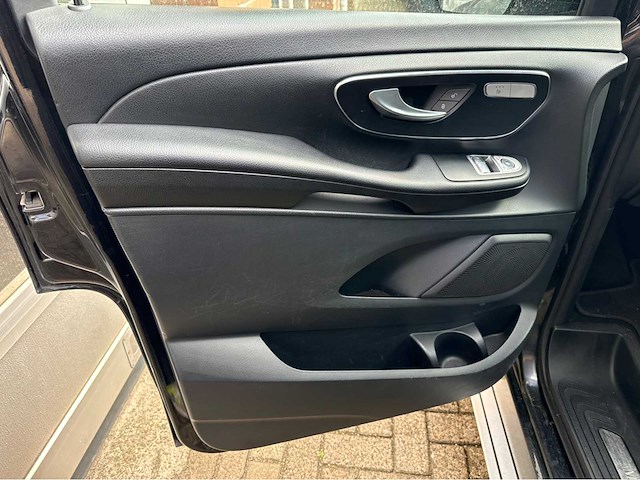 Mercedes-benz - v-klasse - 220 cdi lang dc av. - bedrijfswagen - 2015 - afbeelding 14 van  29