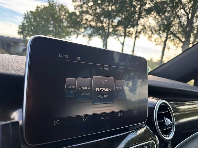 Mercedes-benz - v-klasse - 250d l.dc.a.ed. - nl - nap - burmester - 360 camera - 2015 - vr-699-r - afbeelding 10 van  33