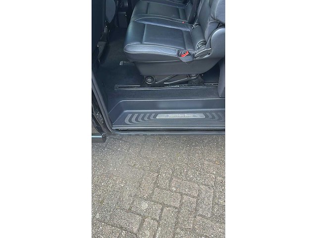 Mercedes-benz - v-klasse - 300d l.dc ed. - v-53-frj - afbeelding 2 van  20