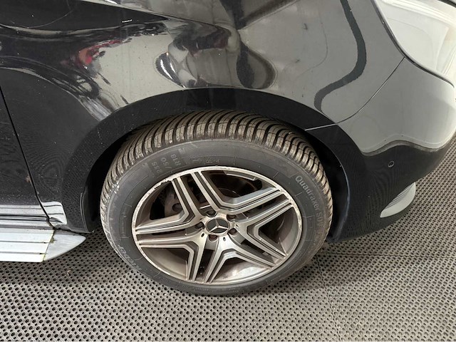 Mercedes-benz - v-klasse - v 220 - dubbel cabine -bedrijfswagen - 2015 - afbeelding 14 van  28