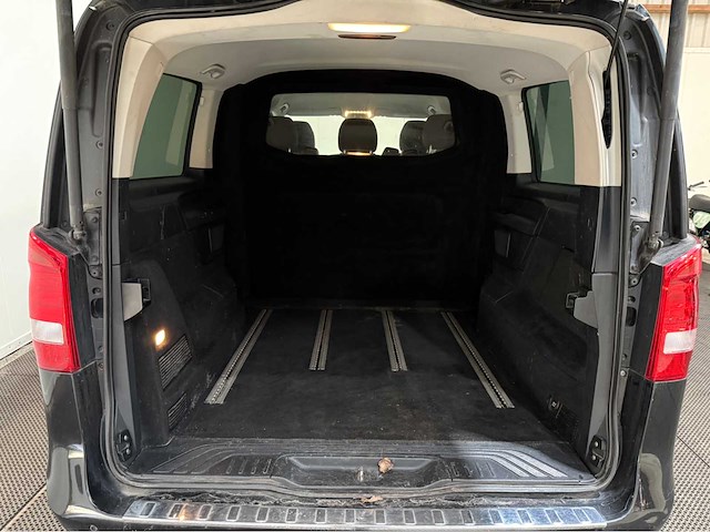 Mercedes-benz - v-klasse - v 220 - dubbel cabine -bedrijfswagen - 2015 - afbeelding 18 van  28