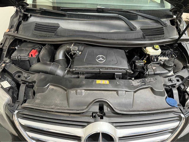Mercedes-benz - v-klasse - v 220 - dubbel cabine -bedrijfswagen - 2015 - afbeelding 19 van  28
